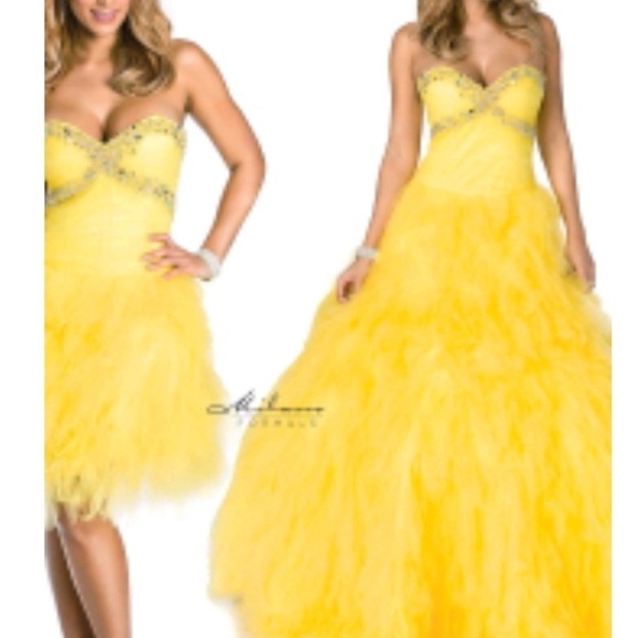 Prom dress - Picture 3 of 4